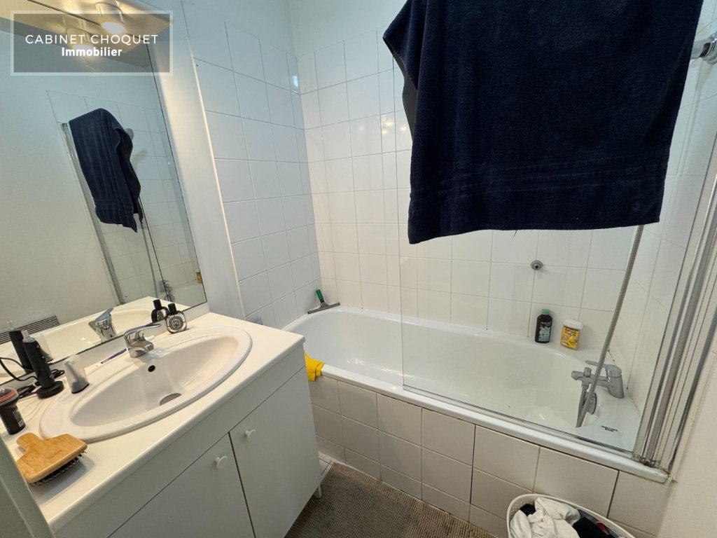 F2 AVEC GARAGE ET CAVE A LOUER - VIEUX-LILLE - 39.5 m2 - 779 &euro; charges comprises par mois