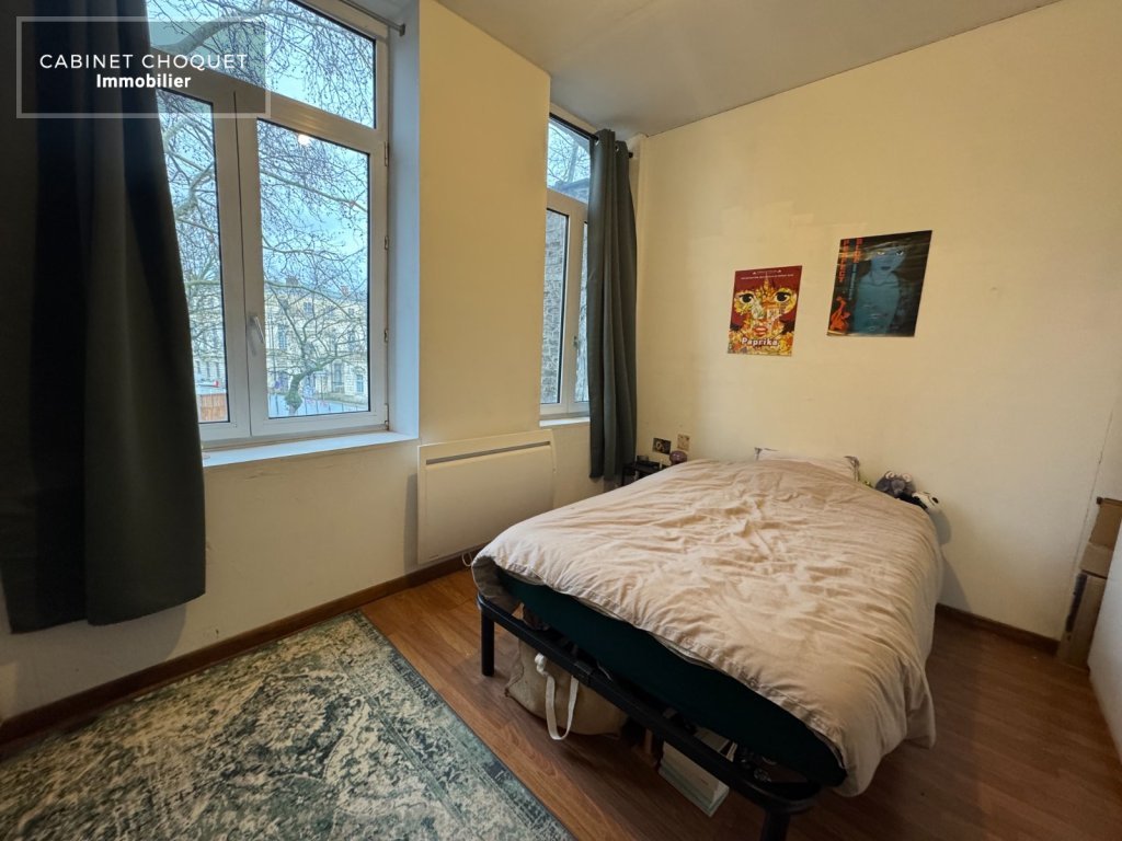 LILLE - COEUR VIEUX LILLE - PROX RUE DE GAND & PLACE LOUISE DE BETTIGNIES - PROX GARES & METROS - F2 LUMINEUX - Loué