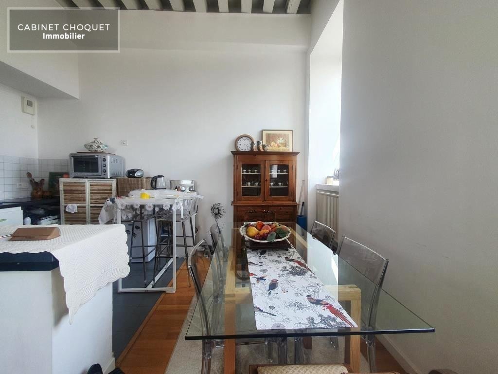 APPARTEMENT T2 A LOUER - VIEUX LILLE - 55.5 m2 - 935 € charges comprises par mois