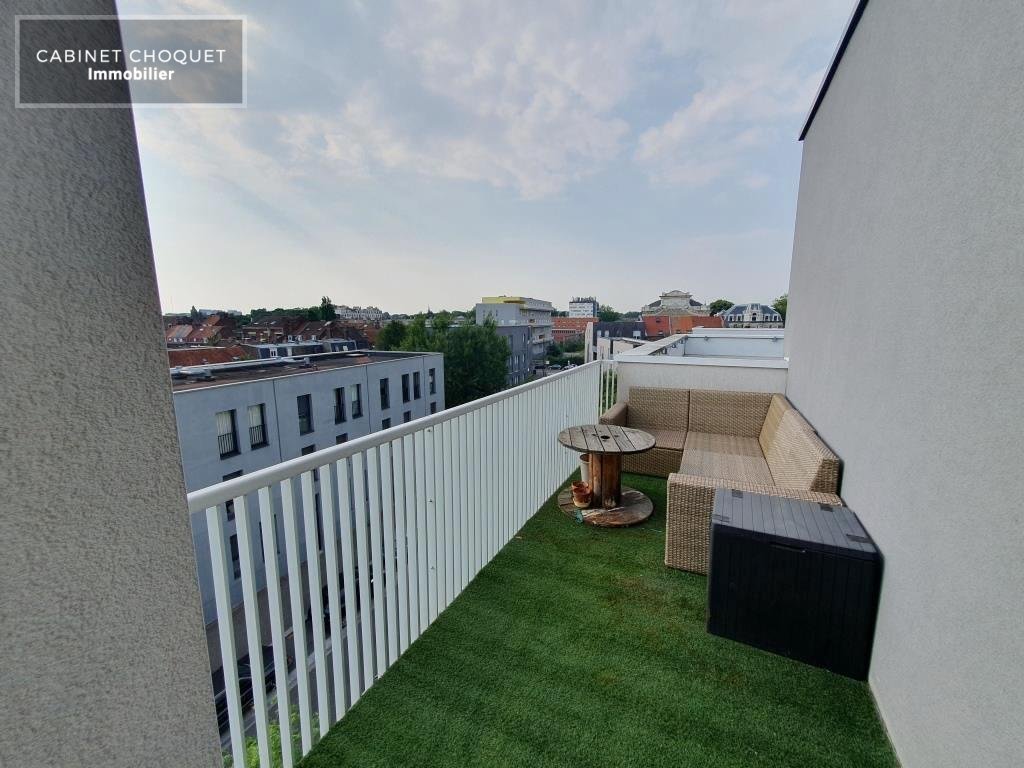 F2 BBC AVEC TERRASSSE & PARKING A VENDRE - LILLE FIVES - 40.5 m2 - 156000€