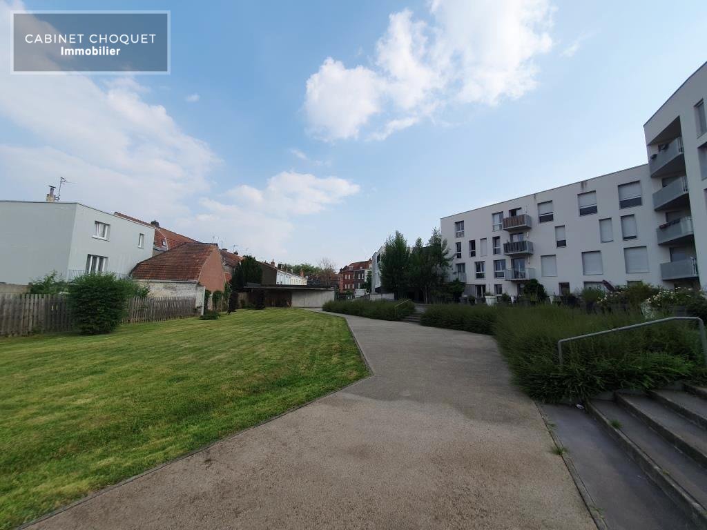 F2 BBC AVEC TERRASSSE & PARKING A VENDRE - LILLE FIVES - 40.5 m2 - 156000€