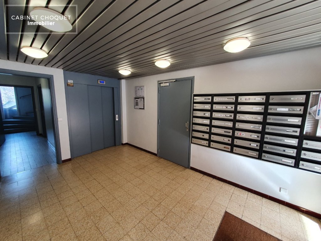 F2 EN RESIDENCE AVEC PARKING A VENDRE - LILLE SAINT MAURICE - 46 m2 - 127000€