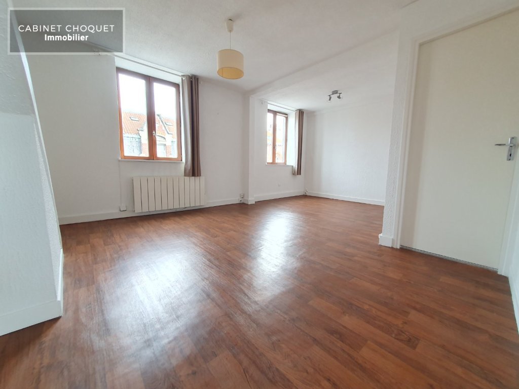 F2 LUMINEUX EN DUPLEX A VENDRE - LILLE Saint Michel - 49 m2 - 160000€