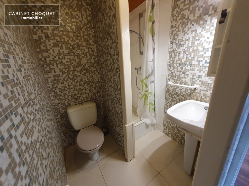 F2 LUMINEUX EN DUPLEX A VENDRE - LILLE Saint Michel - 49 m2 - 160000€