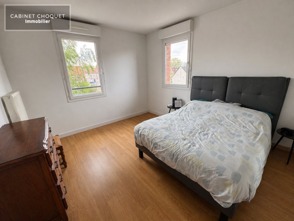 HAUBOURDIN CENTRE - MAIRIE - PROX DEULE & RUE CLARISSE - GRAND F3 BIS AVEC TERRASSE & 2 PARKINGS - Disponible rapidement