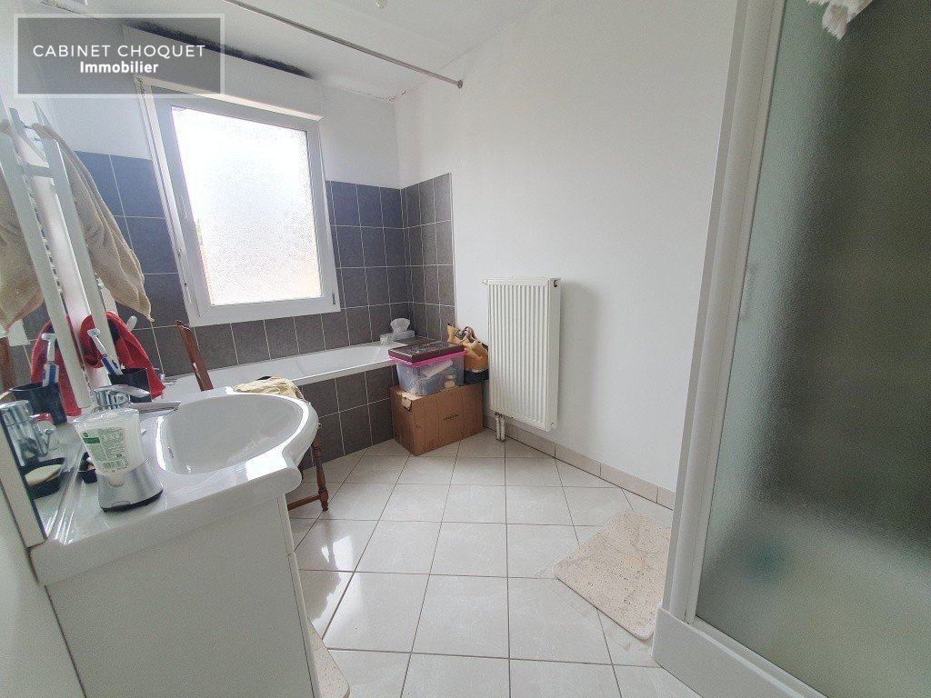 HAUBOURDIN CENTRE - MAIRIE - PROX DEULE & RUE CLARISSE - GRAND F3 BIS AVEC TERRASSE & 2 PARKINGS - Disponible rapidement