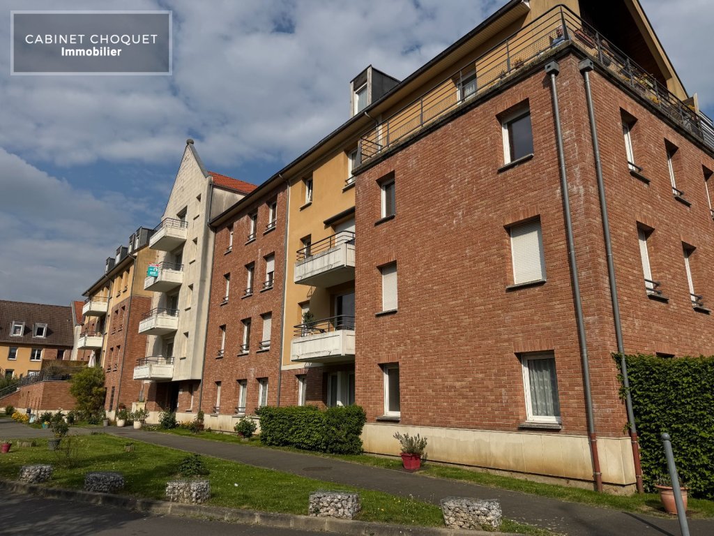 HAUBOURDIN CENTRE - MAIRIE - PROX DEULE & RUE CLARISSE - GRAND F3 BIS AVEC TERRASSE & 2 PARKINGS - Disponible rapidement