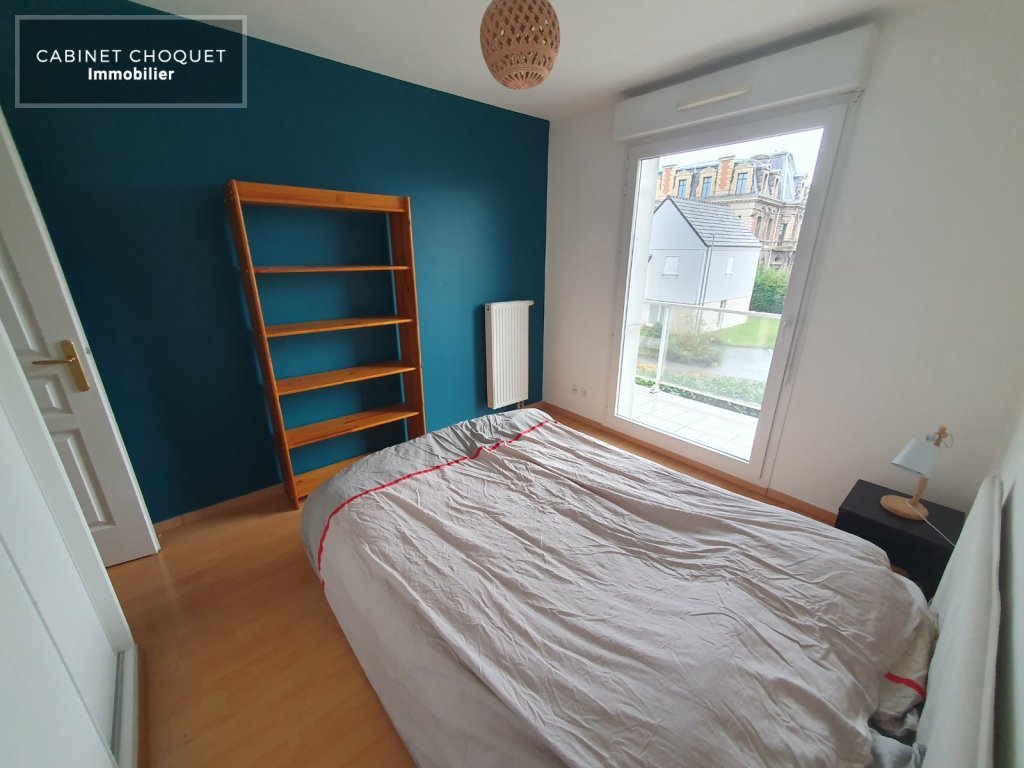 F3 MEUBLE AVEC PARKING ET BALCONS A LOUER - LA MADELEINE LIMITE MARCQ EN BAROEUL - 63 m2 - 1 095 &euro; charges comprises par mois