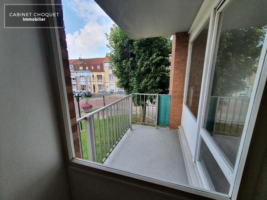 LA MADELEINE - LIMITE VIEUX LILLE  - PROX PLACE DU MARCHE & RUE JEANNE MAILLOTTE - BUS - F3  AVEC BALCON & PARKING - Disponible de suite
