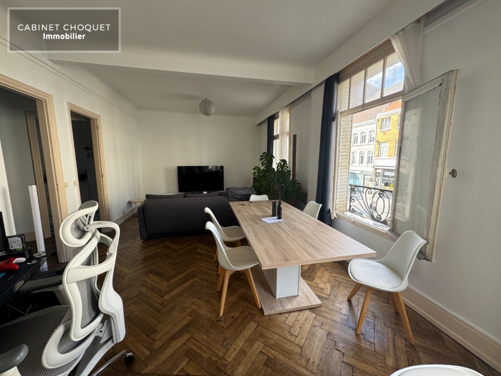 LILLE - PLEIN CENTRE - GARE LILLE FLANDRES  - PROX RUE DU MOLINEL - METROS COMMERCES - STATION V LILLE - F3 BIS AVEC CAVE - Disponible de suite