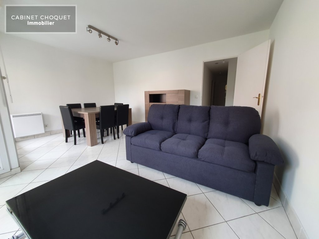 LILLE - ENTRE VAUBAN & GAMBETTA - PROX METRO CORMONTAIGNE - COMMERCES - F3 MEUBLE AVEC GARAGE, BALCON & CAVE - DISPONIBLE LE 29 JANVIER