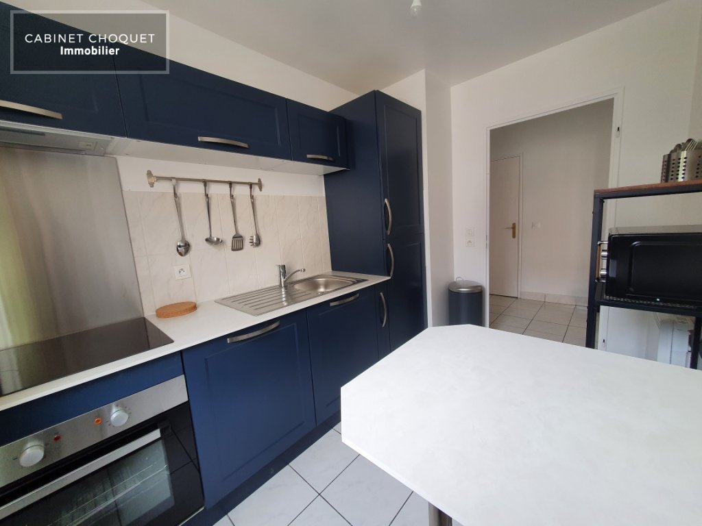 LILLE - ENTRE VAUBAN & GAMBETTA - PROX METRO CORMONTAIGNE - COMMERCES - F3 MEUBLE AVEC GARAGE, BALCON & CAVE - DISPONIBLE LE 29 JANVIER