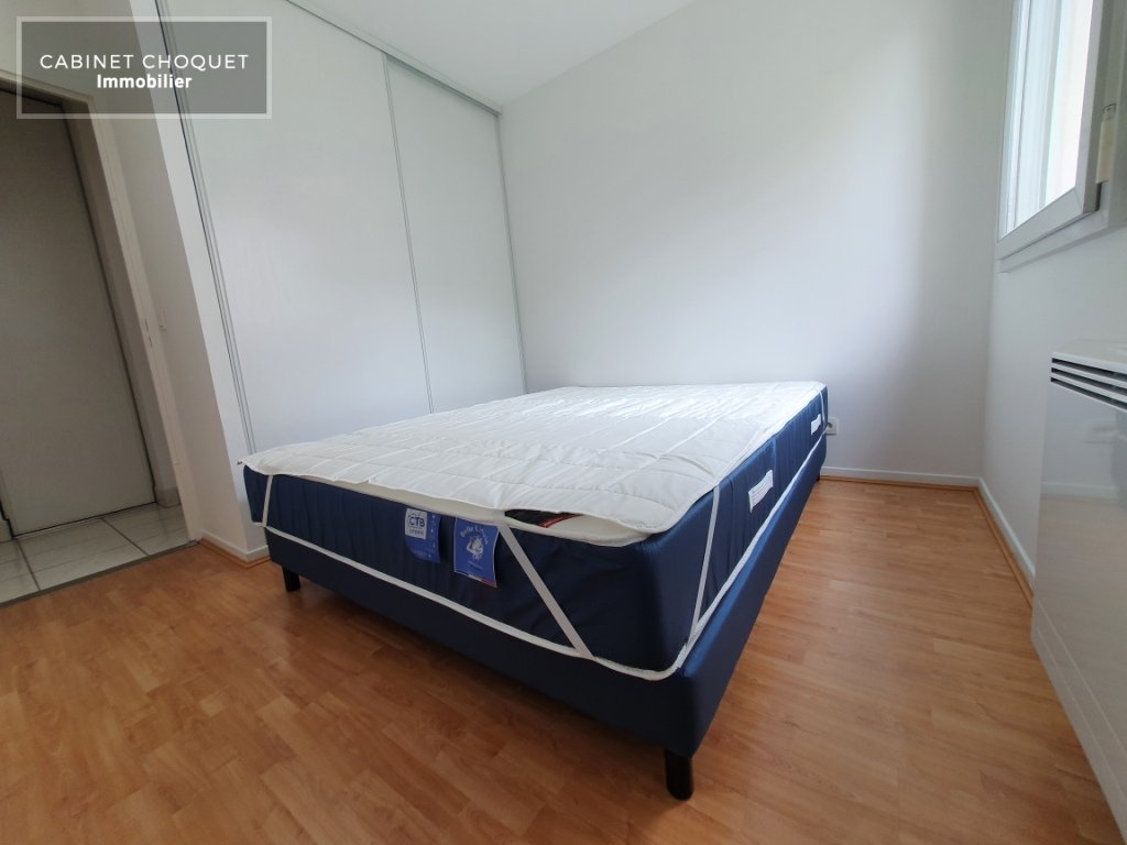 LILLE - ENTRE VAUBAN & GAMBETTA - PROX METRO CORMONTAIGNE - COMMERCES - F3 MEUBLE AVEC GARAGE, BALCON & CAVE - DISPONIBLE LE 29 JANVIER