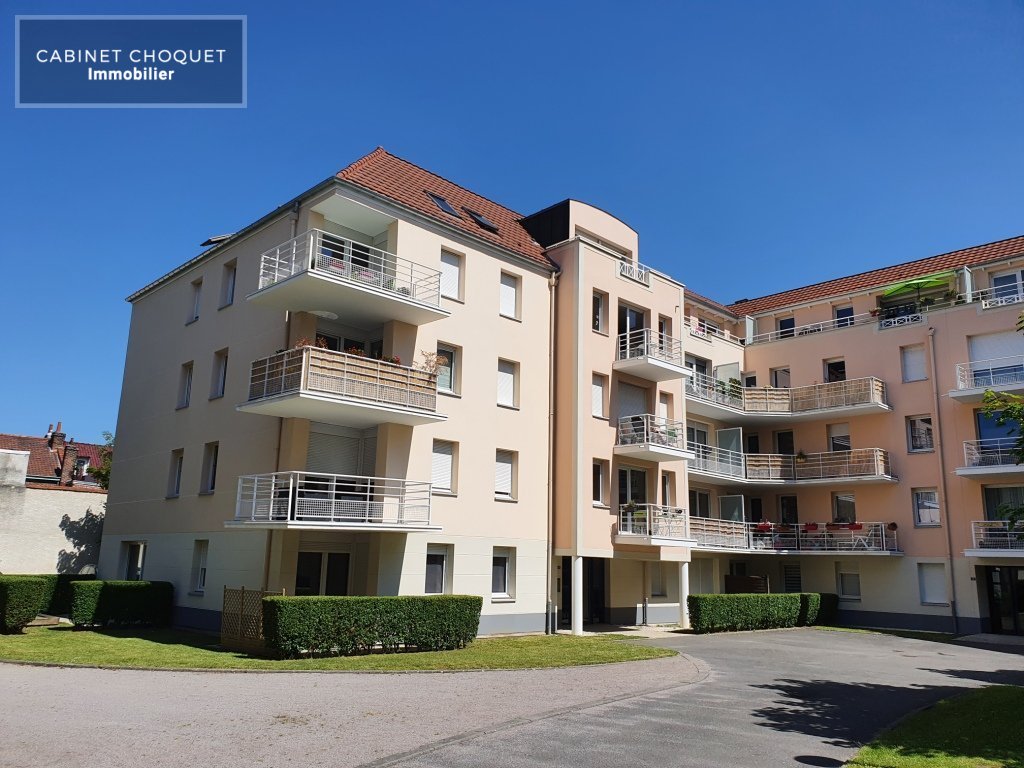 LILLE - ENTRE VAUBAN & GAMBETTA - PROX METRO CORMONTAIGNE - COMMERCES - F3 MEUBLE AVEC GARAGE, BALCON & CAVE - DISPONIBLE LE 29 JANVIER