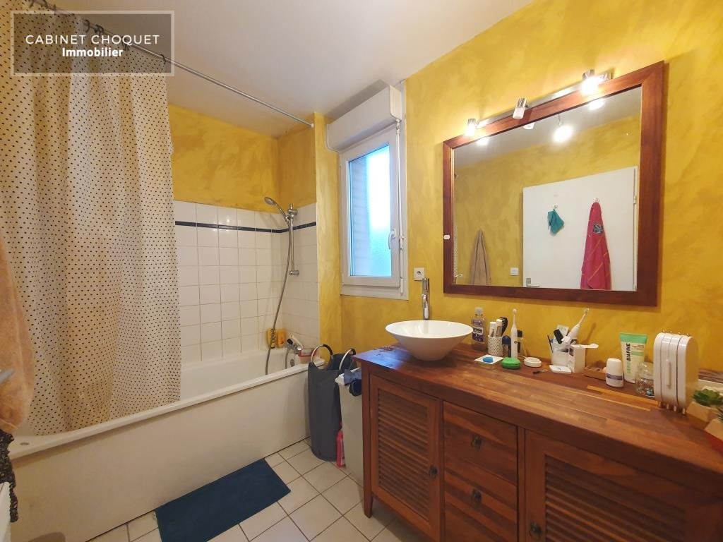 LILLE - CENTRE - GAMBETTA - THEATRE SEBASTOPOL - ENTRE METROS GAMBETTA & REPUBLIQUE - F3 BIS AVEC GARAGE - Disponible de suite