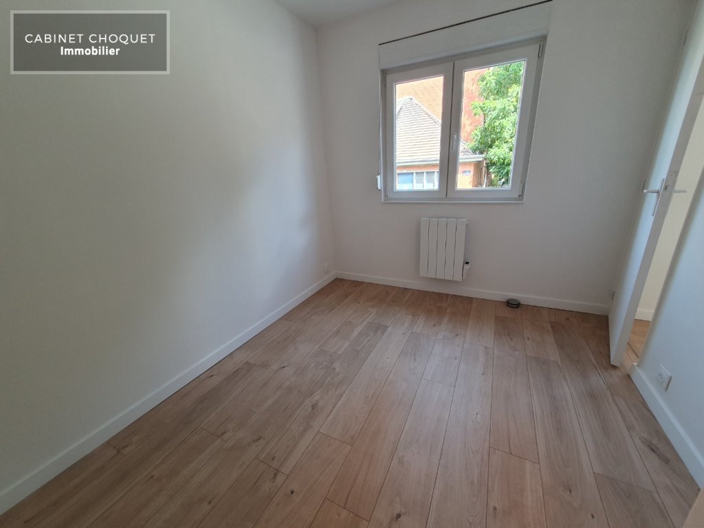 F3 ENTIEREMENT RENOVEE A LOUER - LILLE MONT DE TERRE - 53.5 m2 - 770 &euro; charges comprises par mois