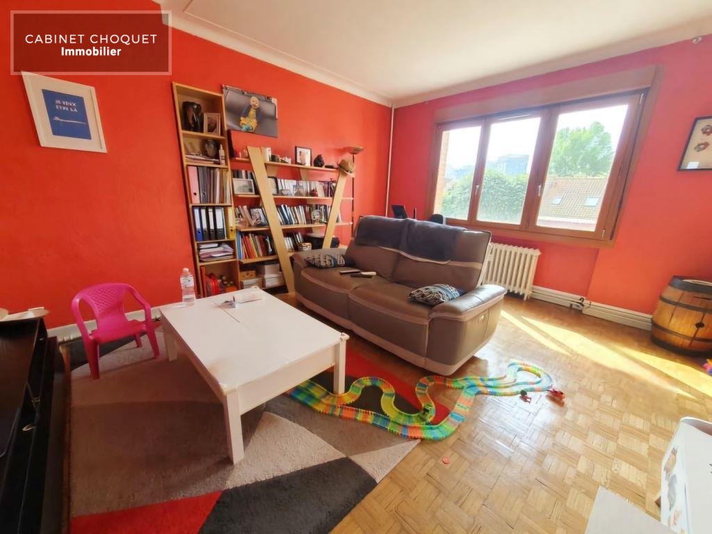 F3 A LOUER - LILLE - 78 m2 - Balcon + Petit garage - 1114  CC