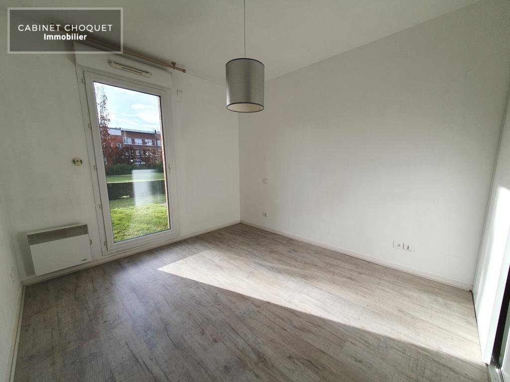 MOUVAUX - PROX BD DE LA MARNE & QUAI DU BLANC SEAU - TRAM - BUS - FACILITES GRANDS AXES - F3 AVEC TERRASSE ET PARKING - Disponible le 29 dcembre