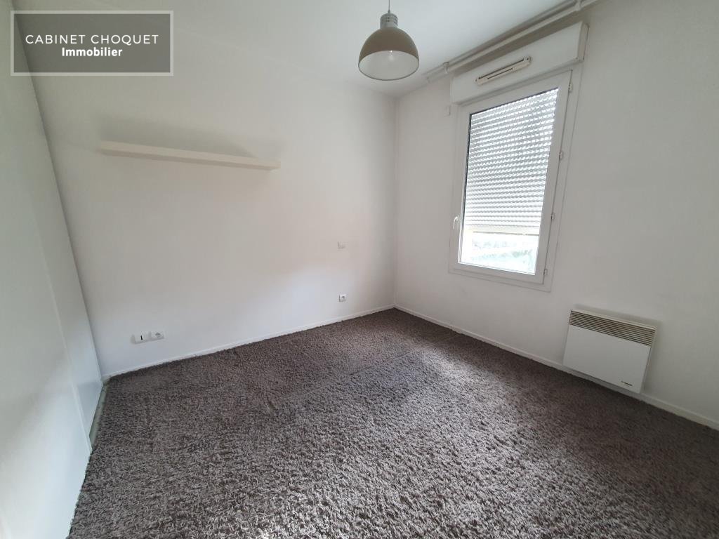 MOUVAUX - PROX BD DE LA MARNE & QUAI DU BLANC SEAU - TRAM - BUS - FACILITES GRANDS AXES - F3 AVEC TERRASSE ET PARKING - Disponible le 29 dcembre