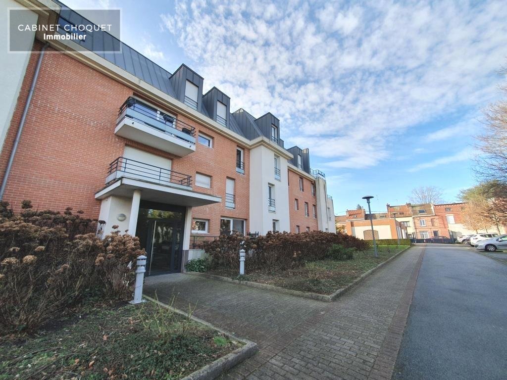 MOUVAUX - PROX BD DE LA MARNE & QUAI DU BLANC SEAU - TRAM - BUS - FACILITES GRANDS AXES - F3 AVEC TERRASSE ET PARKING - Disponible le 29 dcembre