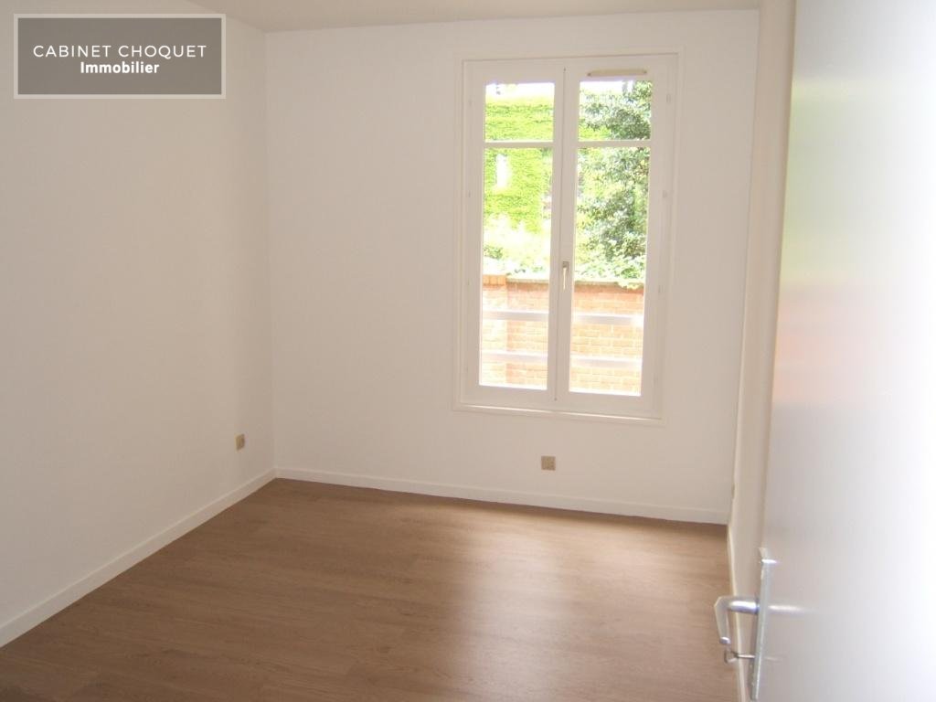 APPARTEMENT T3 A LOUER - VIEUX LILLE - 72 m2 - 1 099 € charges comprises par mois