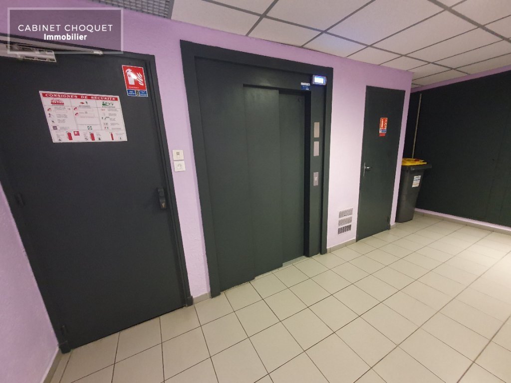 VILLENEUVE D ASCQ - PROX CITE SCIENTIFIQUE & CENTRE COMMERCIAL V2 - METRO TRIOLO - FACILITES GRANDS AXES - F3 AVEC PARKING - Disponible le 28 dcembre