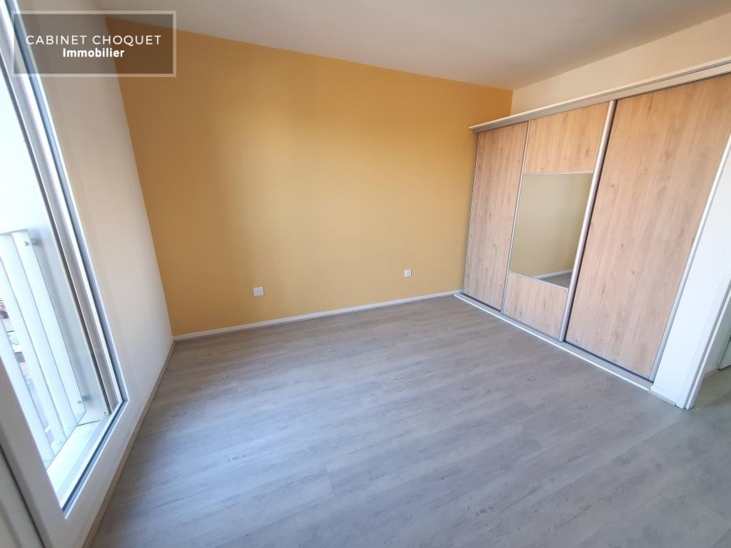 LILLE HELLEMMES - PROX METRO MAIRIE D HELLEMMES - COMMERCES- FACILITES GRANDS AXES - F4 BBC AVEC BALCON & PARKING - Disponible   partir du 28 dcembre