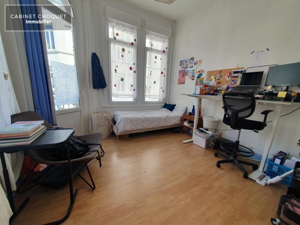 LILLE - CENTRE - GAMBETTA - ENTRE METROS GAMBETTA & R�PUBLIQUE - MAISON VILLE R�NOV�E TYPE 3 BIS EN TRIPLEX - IDEAL COLOCATION - Disponible rapidement