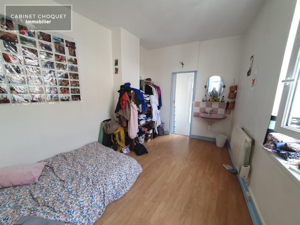 LILLE - CENTRE - GAMBETTA - ENTRE METROS GAMBETTA & R�PUBLIQUE - MAISON VILLE R�NOV�E TYPE 3 BIS EN TRIPLEX - IDEAL COLOCATION - Disponible rapidement