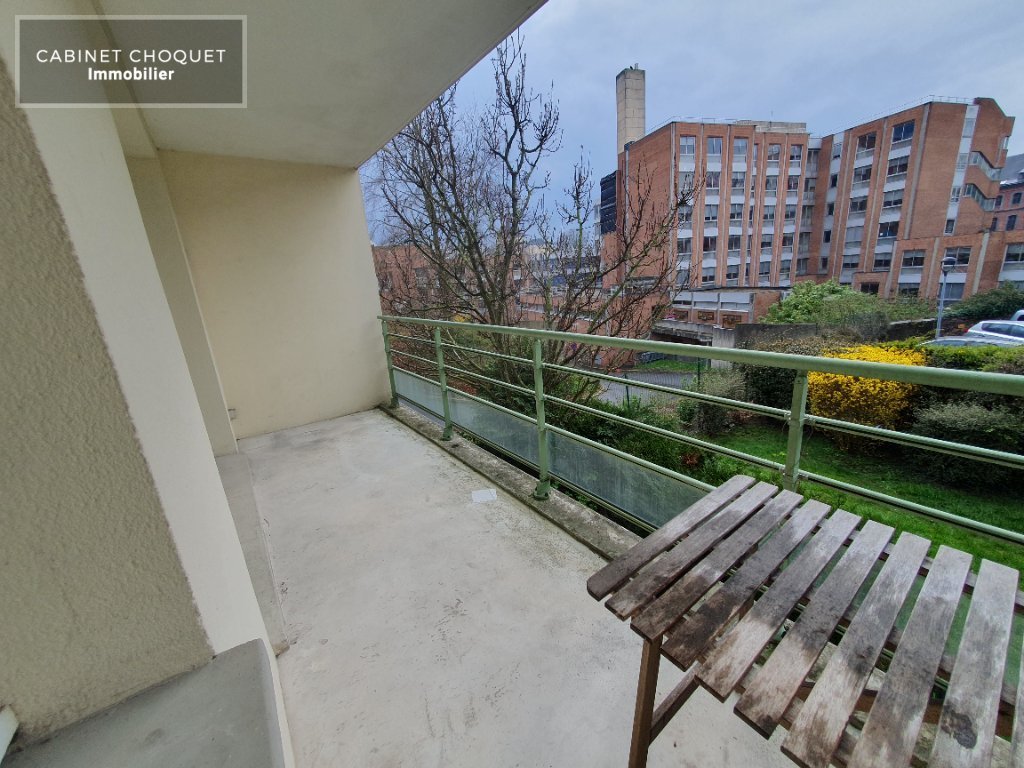 LILLE - VIEUX LILLE - PROX AV DU PEUPLE BELGE - PROX IAE - BUS - F3 BIS AVEC PARKING, CAVE & GRAND BALCON - Disponible de suite