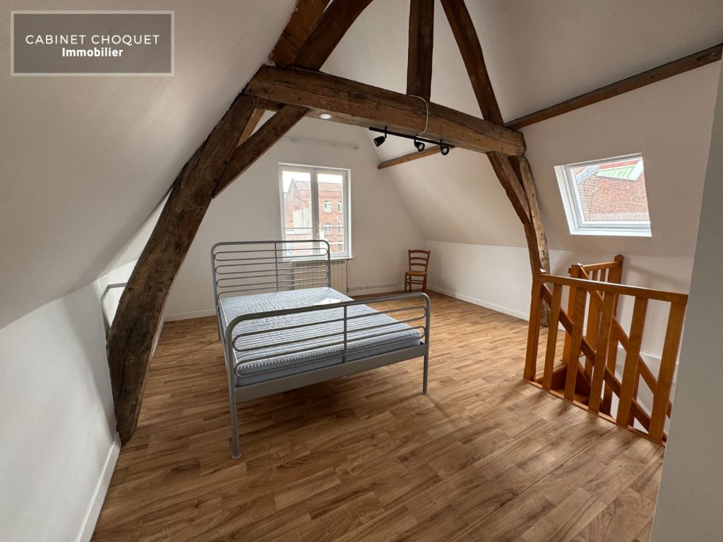 F5 AVEC PARKING & TERRASSE A LOUER - VIEUX-LILLE - 118.5 m2 - 1 690 &euro; charges comprises par mois